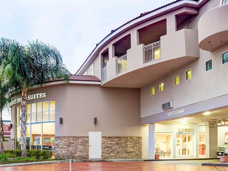Comfort Inn & Suites Near Universal - N Hollywood - Burbank Los Ángeles Exterior foto