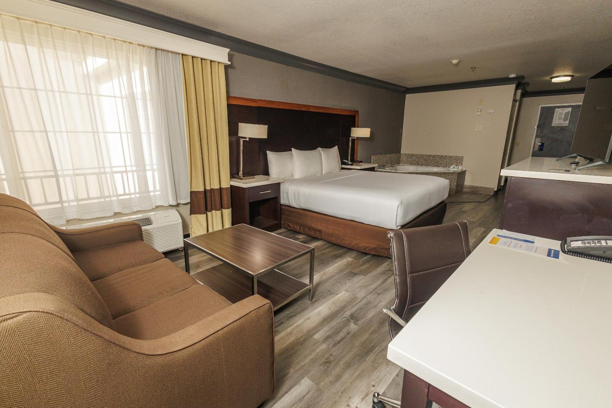 Comfort Inn & Suites Near Universal - N Hollywood - Burbank Los Ángeles Exterior foto